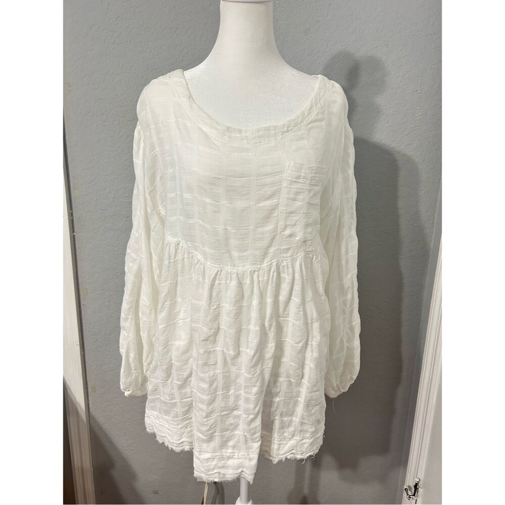We The Free Women White Textured Buttonless Tunic Size extra Small OVERSIZE.